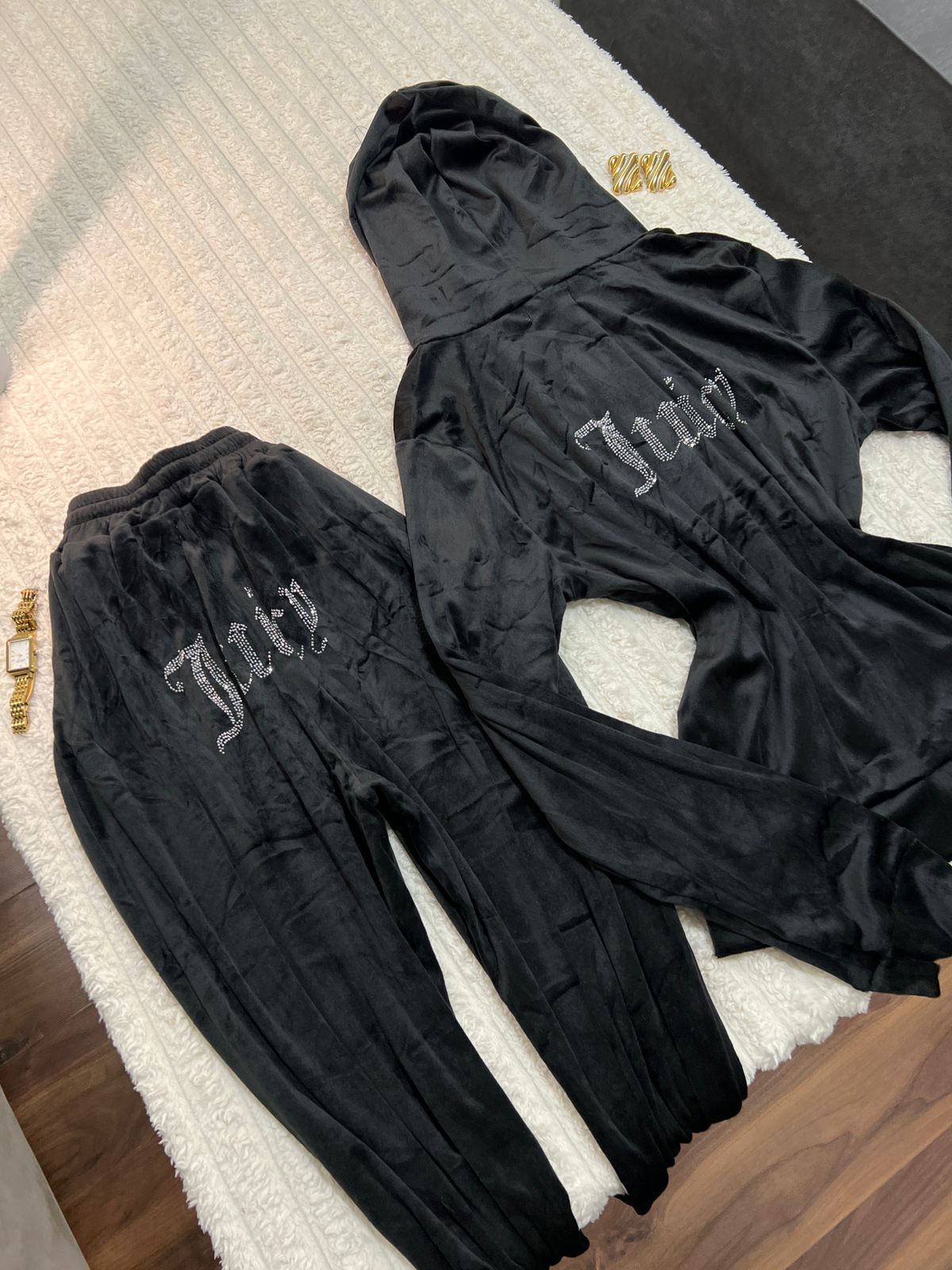 Auraly Juicy Velvet Set