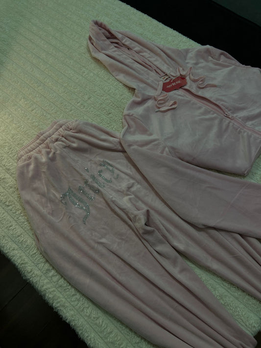 Auraly Juicy Velvet Set