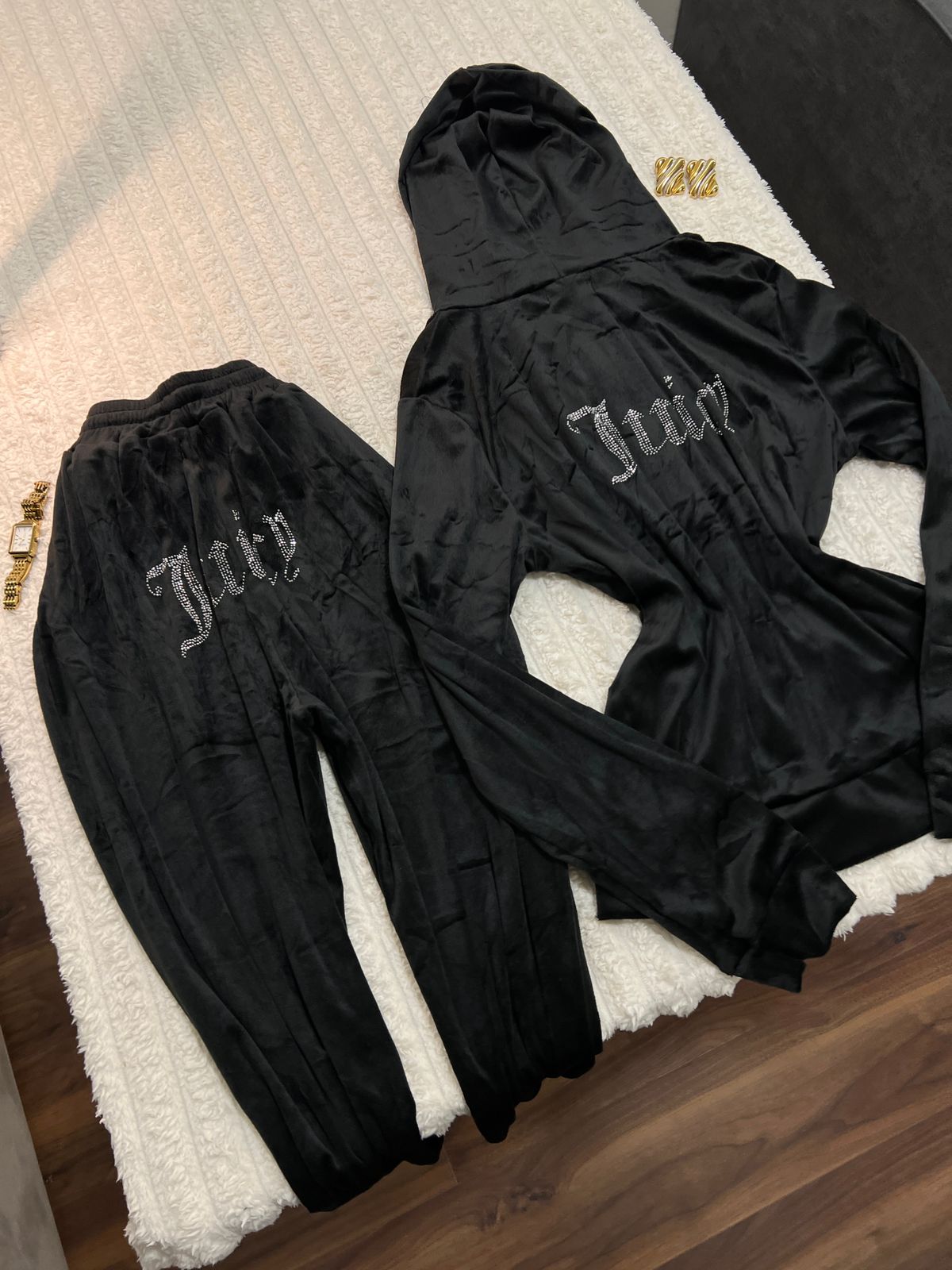 Auraly Juicy Velvet Set