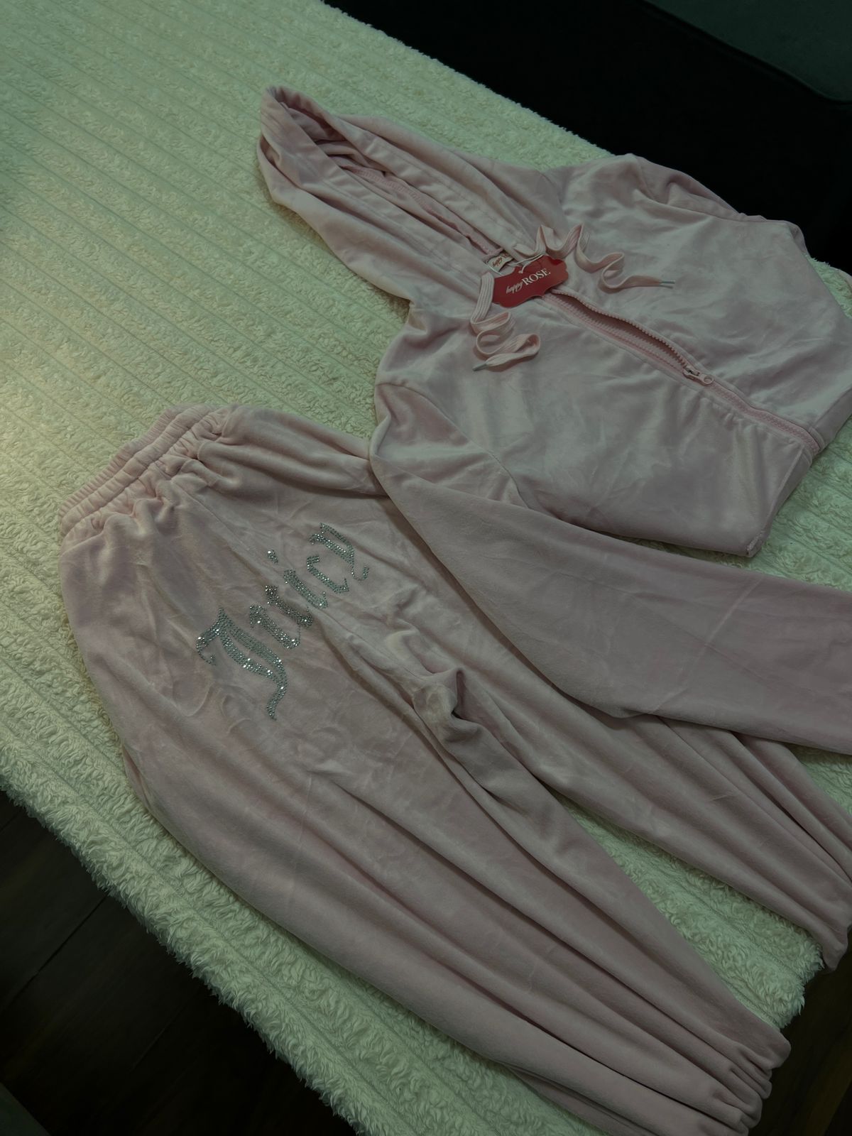 Auraly Juicy Velvet Set